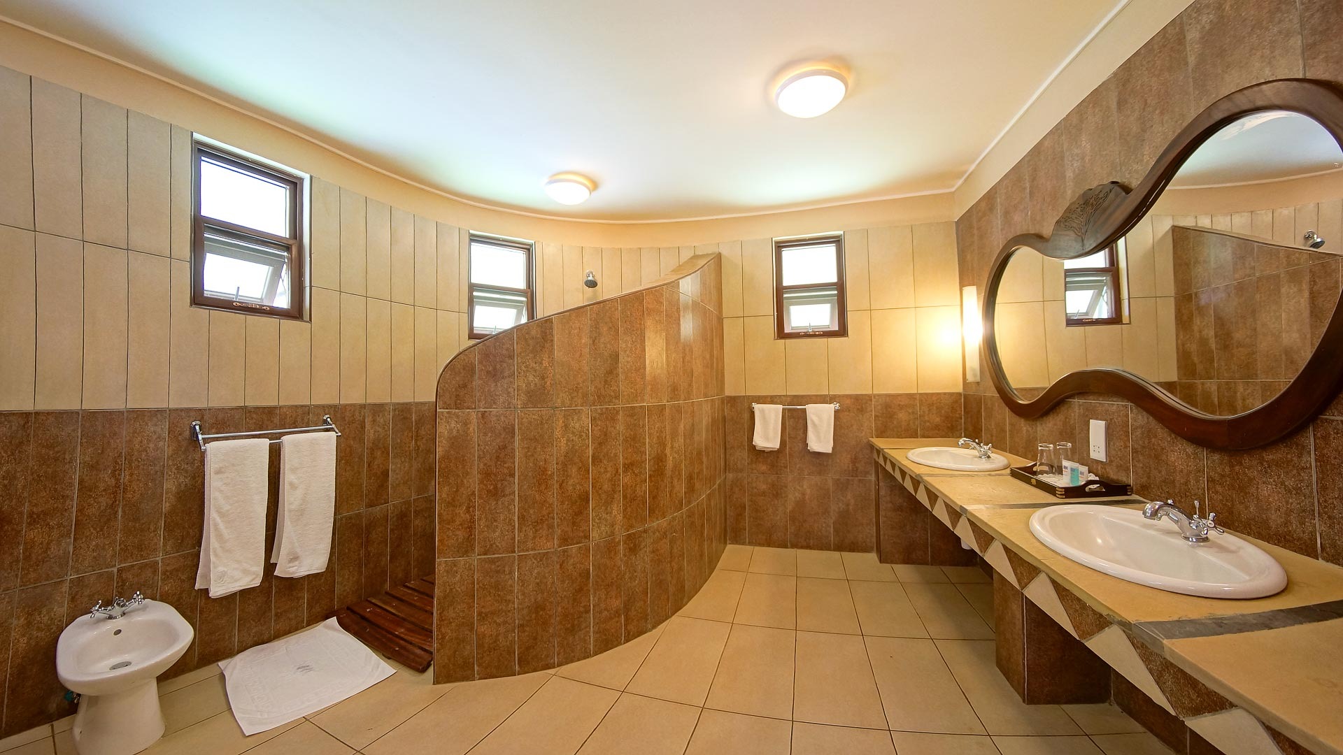 Lake Nakuru Sopa Lodge - image 12