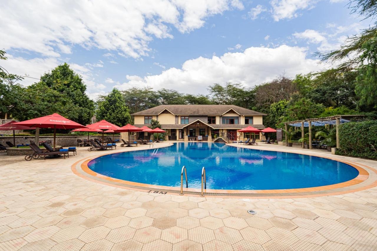 Pool, Gym and Sports Courts