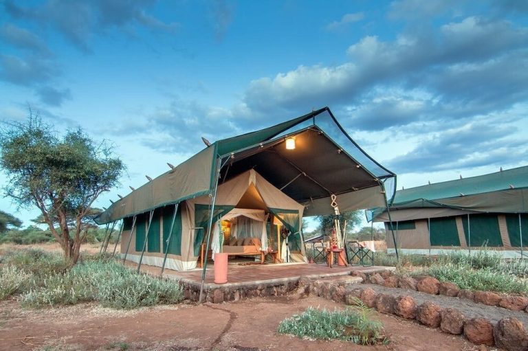 Kibo Safari Camp tented camp, Amboseli